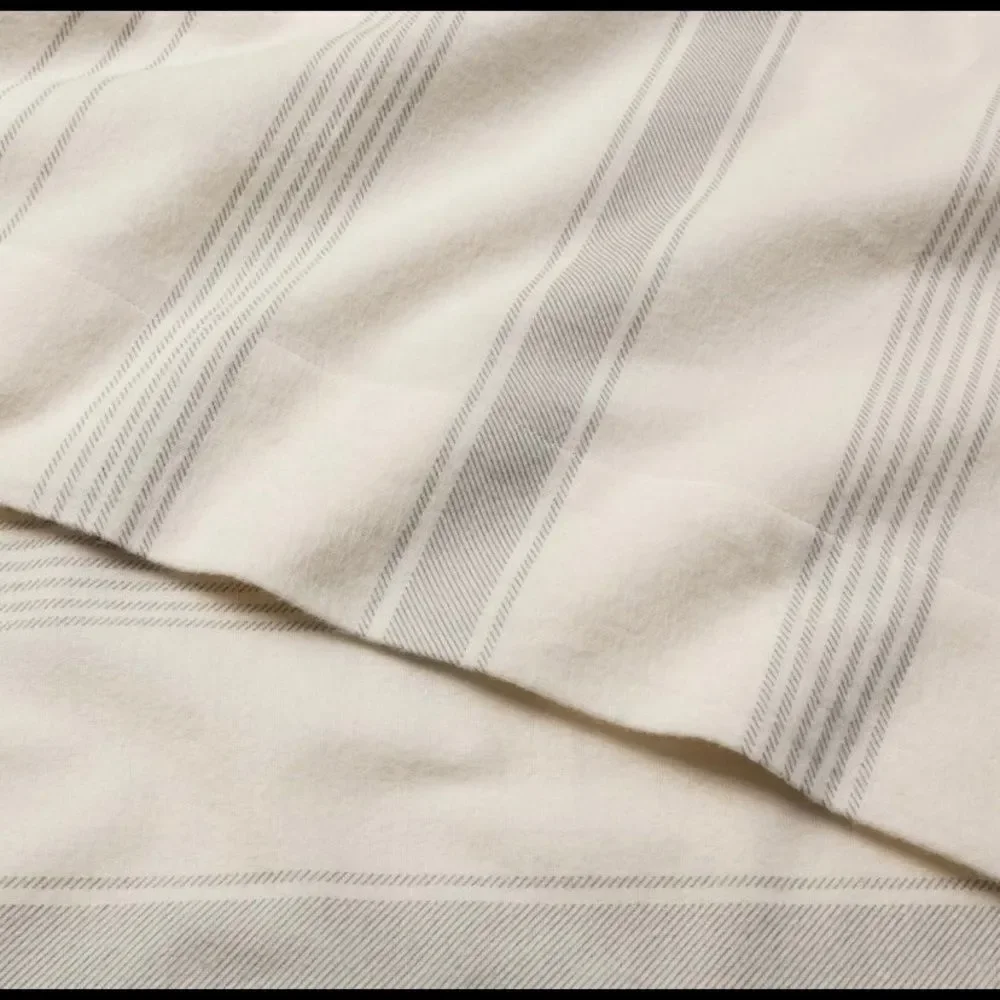 Threshold cream & gray striped twin flannel sheets‎